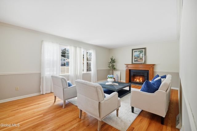 32 Brookwood Drive, Colonie, NY 12110