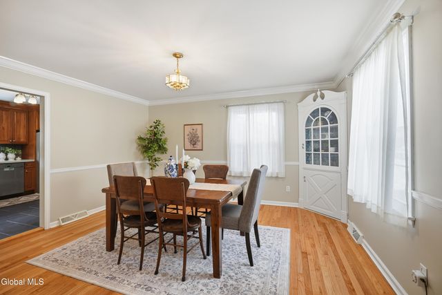 32 Brookwood Drive, Colonie, NY 12110