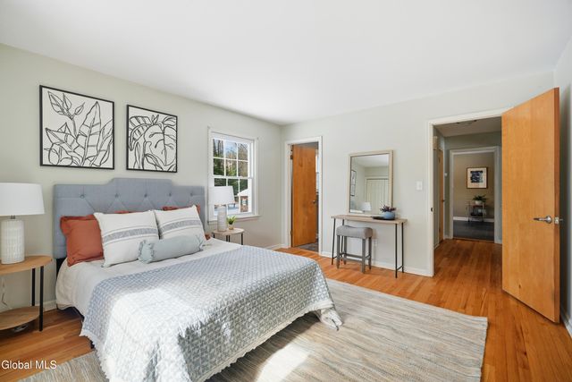 32 Brookwood Drive, Colonie, NY 12110