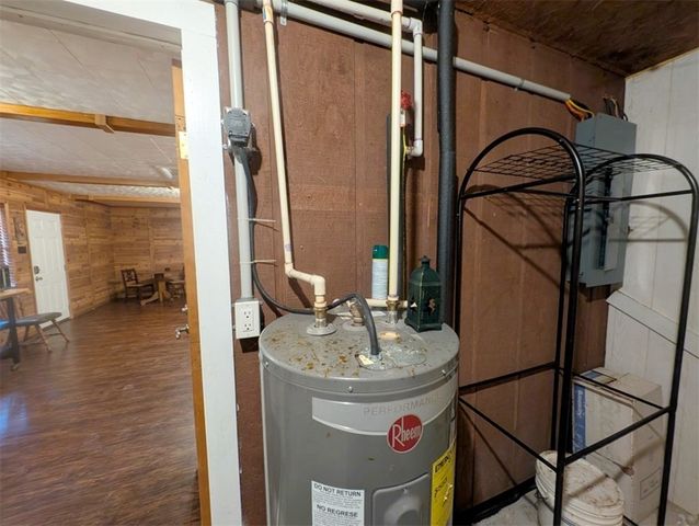 57 NC 2900, Marble Falls, AR 72648