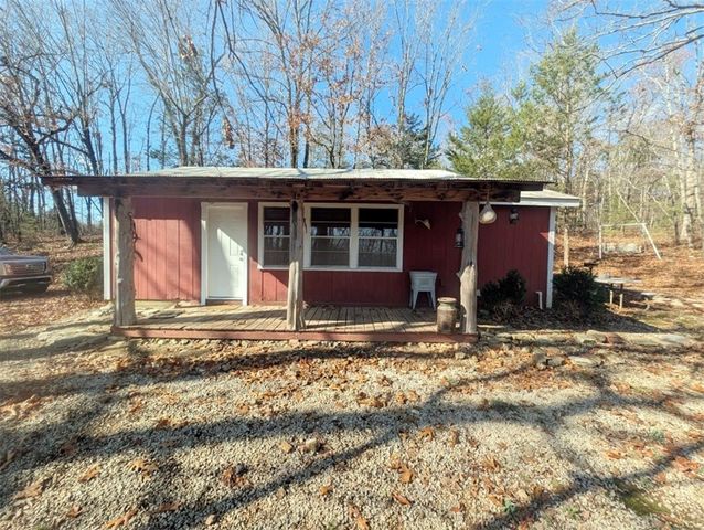 57 NC 2900, Marble Falls, AR 72648