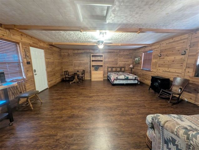 57 NC 2900, Marble Falls, AR 72648