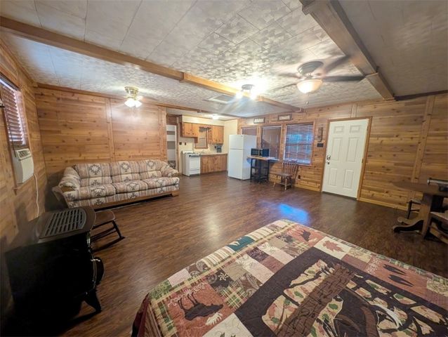 57 NC 2900, Marble Falls, AR 72648