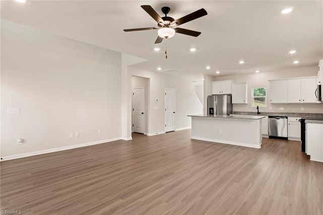 220 Macintosh Drive, King, NC 27021