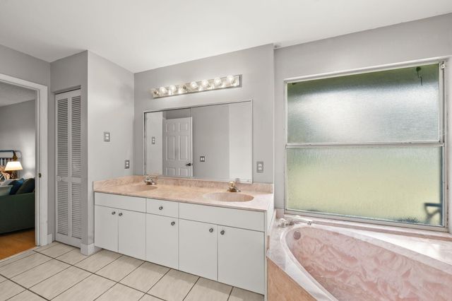 117 Hemingway Court, Royal Palm Beach, FL 33411