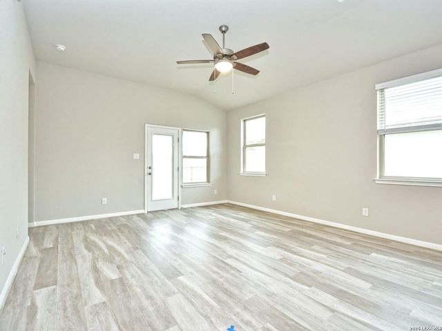 6447 Prince Howard, San Antonio, TX 78239