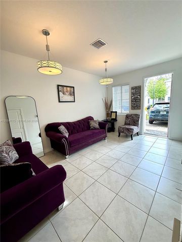 1088 NW 208th Ter, Miami Gardens, FL 33169