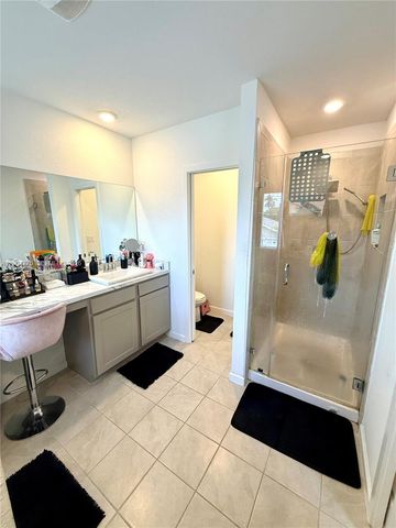 1088 NW 208th Ter, Miami Gardens, FL 33169