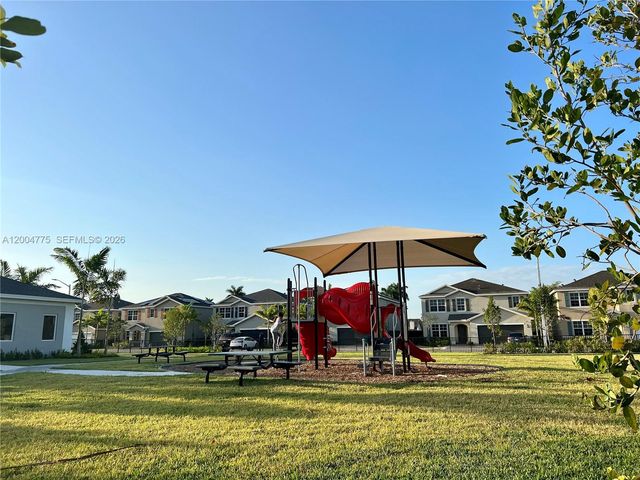 1088 NW 208th Ter, Miami Gardens, FL 33169