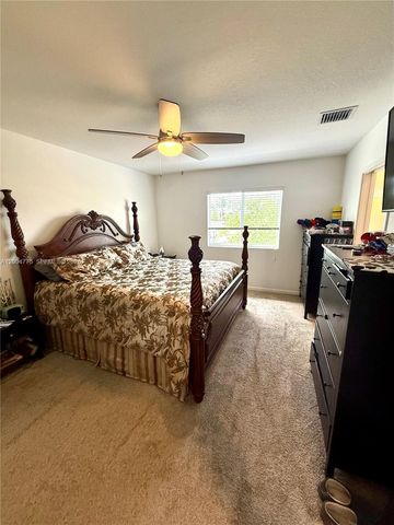 1088 NW 208th Ter, Miami Gardens, FL 33169