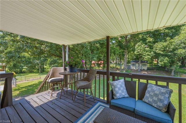 6060 Bobbybrook Drive, Clemmons, NC 27012