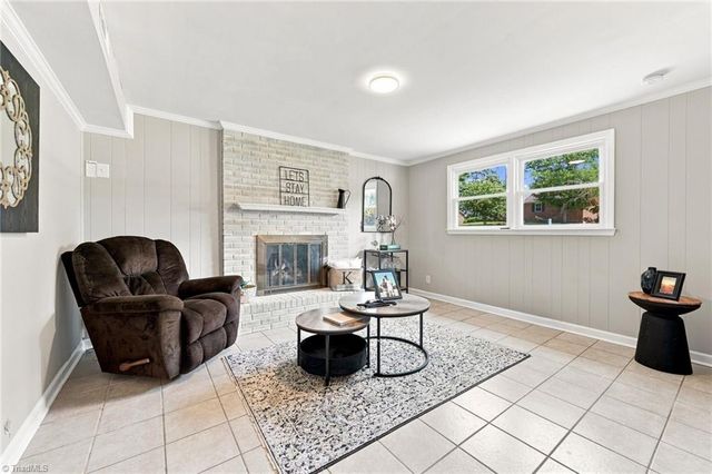 6060 Bobbybrook Drive, Clemmons, NC 27012