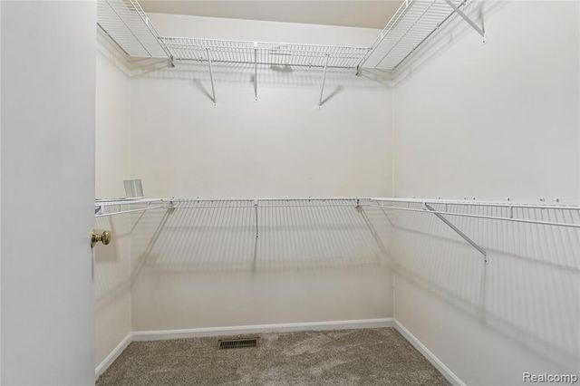 3364 Loon Lake Court, Waterford, MI 48329