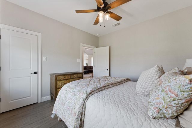 153 Randi Road, Bellville, TX 77418