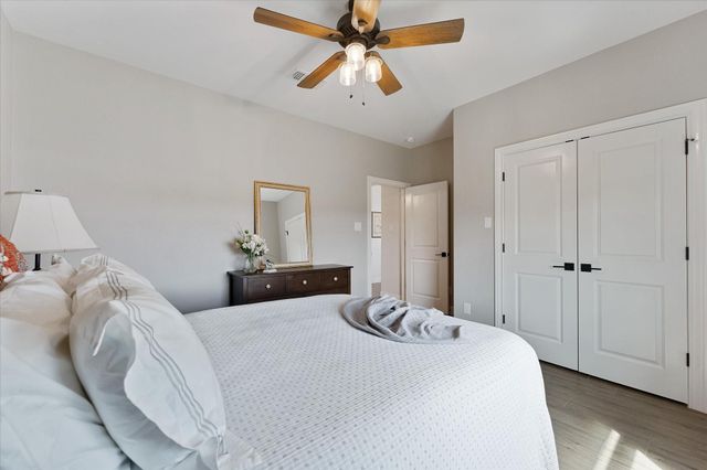 153 Randi Road, Bellville, TX 77418