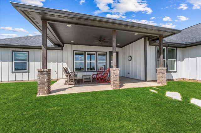 153 Randi Road, Bellville, TX 77418