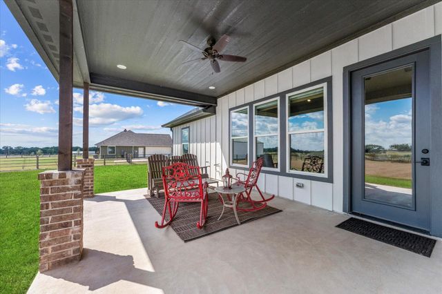 153 Randi Road, Bellville, TX 77418