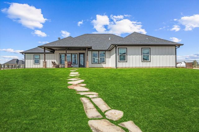 153 Randi Road, Bellville, TX 77418
