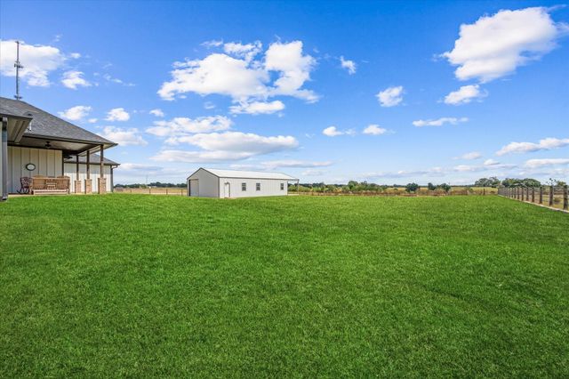 153 Randi Road, Bellville, TX 77418