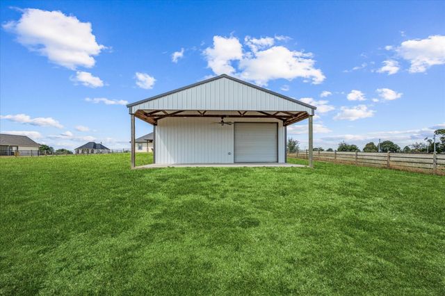 153 Randi Road, Bellville, TX 77418