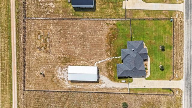 153 Randi Road, Bellville, TX 77418
