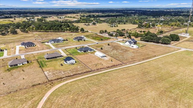 153 Randi Road, Bellville, TX 77418