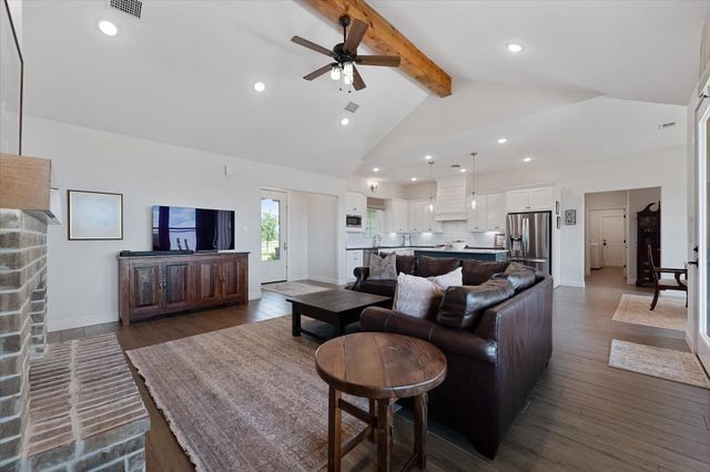 153 Randi Road, Bellville, TX 77418