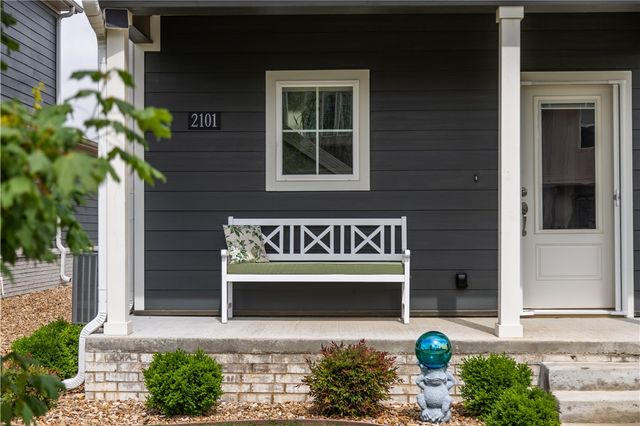 2101 SW Poppy Street, Bentonville, AR 72713