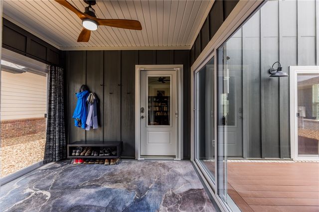 2101 SW Poppy Street, Bentonville, AR 72713
