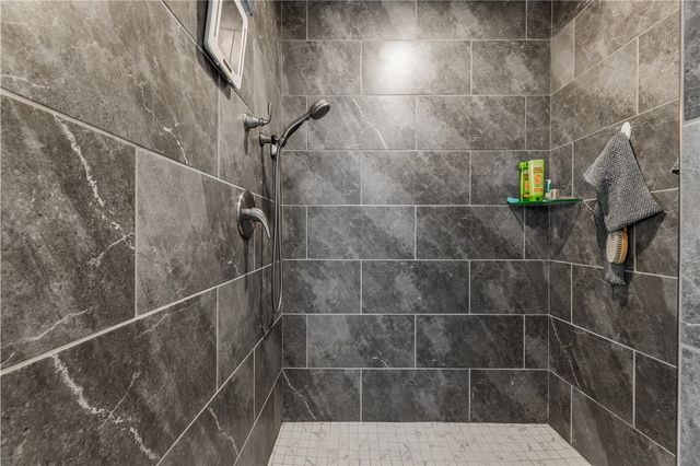 2101 SW Poppy Street, Bentonville, AR 72713