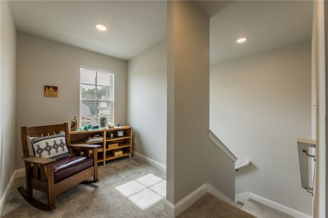 2101 SW Poppy Street, Bentonville, AR 72713