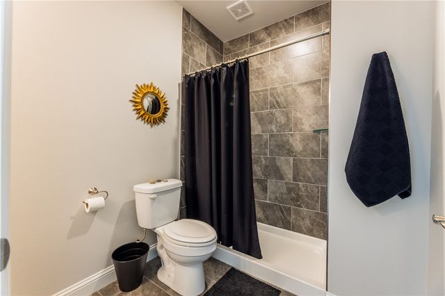 2101 SW Poppy Street, Bentonville, AR 72713