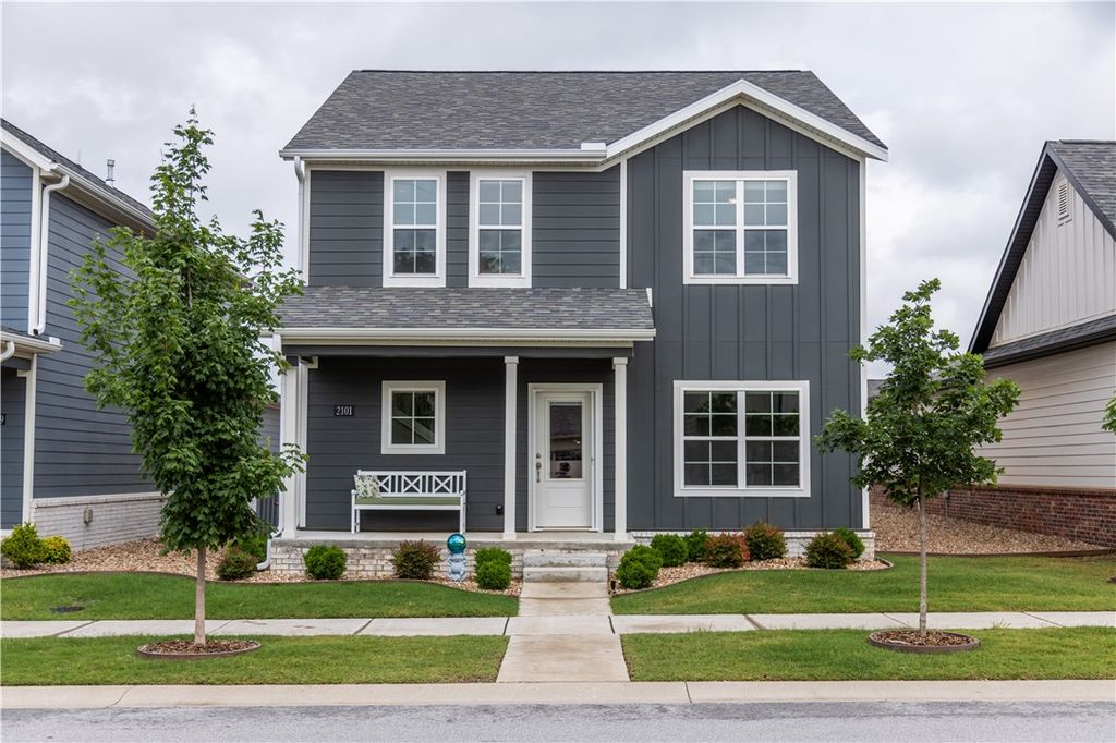 2101 SW Poppy Street, Bentonville, AR 72713