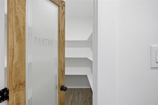 462 Carriage Trail, Conroe, TX 77316