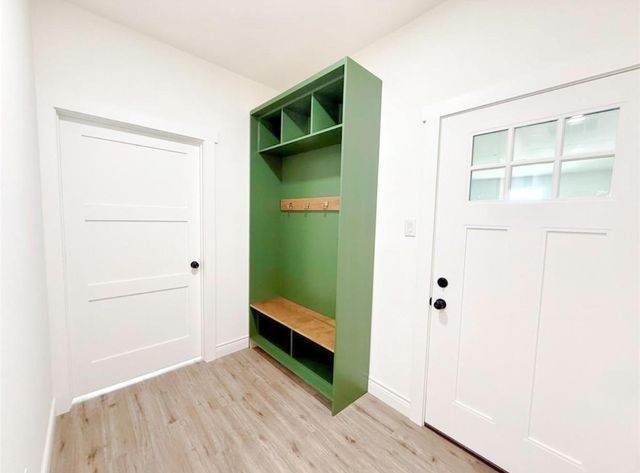 462 Carriage Trail, Conroe, TX 77316