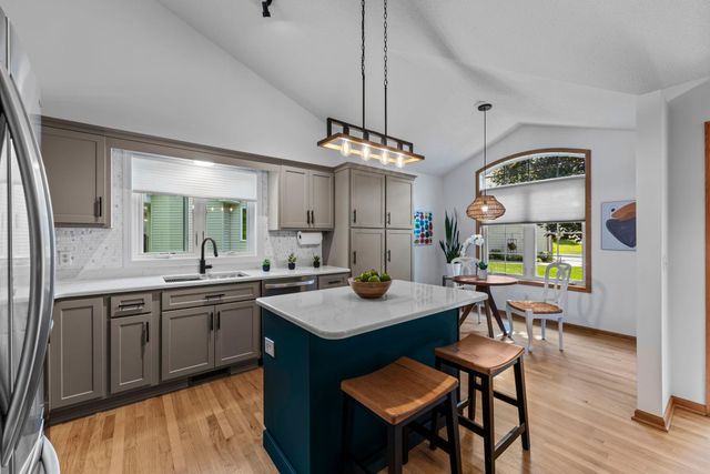 6514 Chadwick Court, Savage, MN 55378