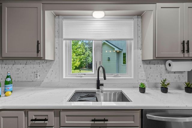 6514 Chadwick Court, Savage, MN 55378