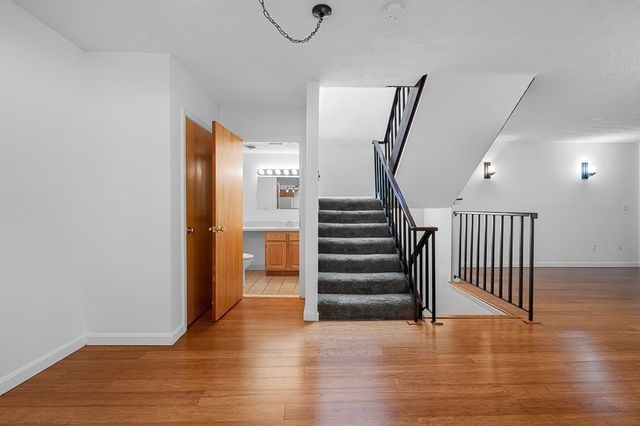 54 Voyagers Ln 54, Ashland, MA 01721