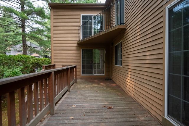 54 Voyagers Ln 54, Ashland, MA 01721