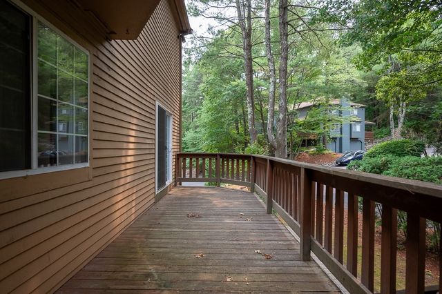 54 Voyagers Ln 54, Ashland, MA 01721