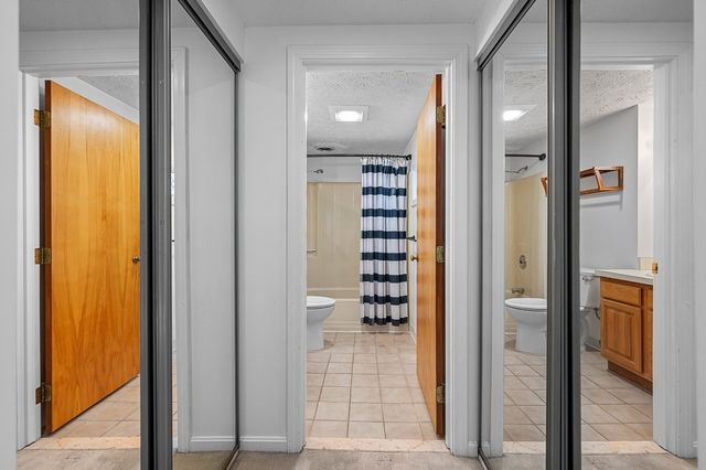 54 Voyagers Ln 54, Ashland, MA 01721