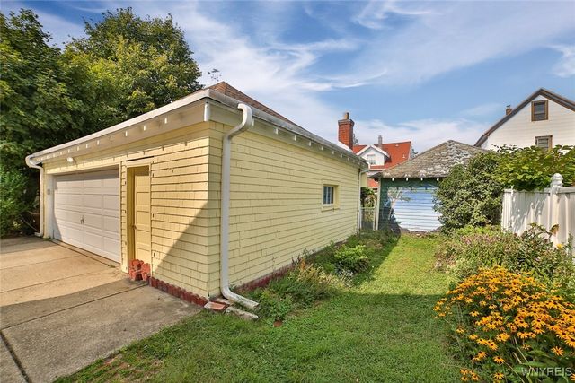 50 Gualbert Avenue, Cheektowaga, NY 14211