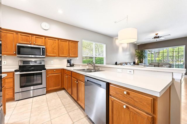 990 RIDGEMOUNT PLACE, Lake Mary, FL 32746