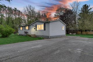 223 E Washington Avenue, Hobart, IN 46342