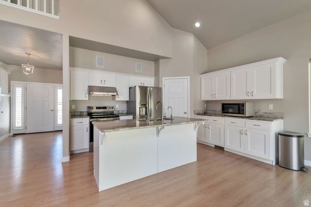 8257 S 180 E, Sandy, UT 84070