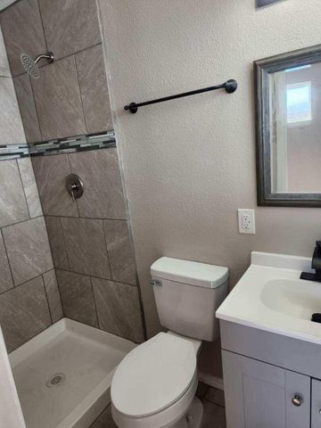 204 59th Street SW, Albuquerque, NM 87121