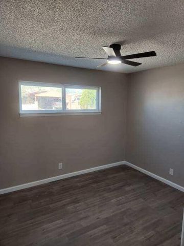 204 59th Street SW, Albuquerque, NM 87121