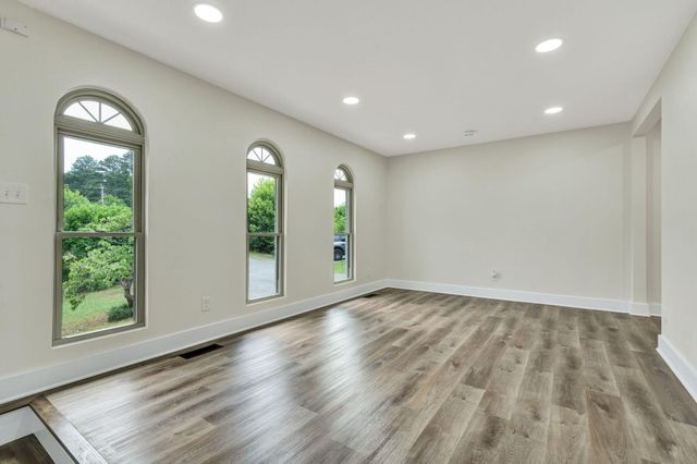 535 Highway 64, Ocoee, TN 37361