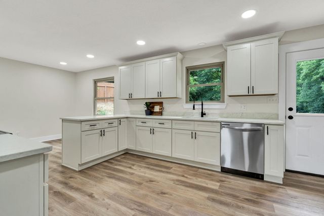 535 Highway 64, Ocoee, TN 37361