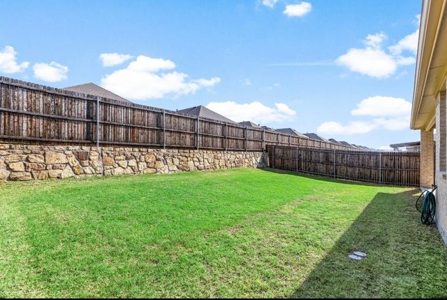 4122 Ellinger Drive, Heath, TX 75126